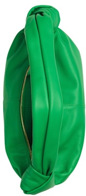 葆蝶家双结手柄包鹦鹉绿 Lookbook 葆蝶家双结手柄包鹦鹉绿