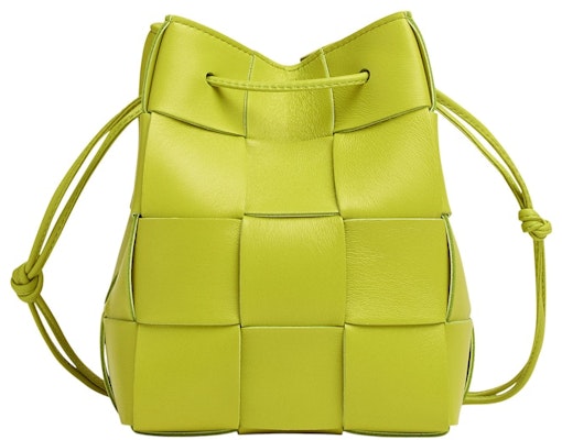 Bottega Veneta Drawstring Cassette Small Intreccio Kiwi Buy Bottega Veneta Drawstring Cassette Small Intreccio Kiwi