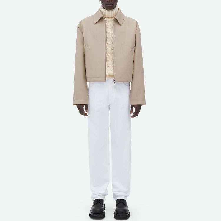 Lookbook Bottega Veneta FW22 素色短外套 米杏棕 720520V2KX09881