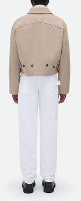 Bottega Veneta FW22 Solid Color Short Jacket Beige Brown. 720520V2KX09881 Shop Bottega Veneta FW22 Solid Color Short Jacket Beige Brown. 720520V2KX09881