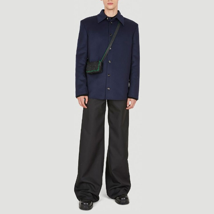 Shop Bottega Veneta FW22 男士藍色單排扣襯領襯衫夾克 716972V2CA04140