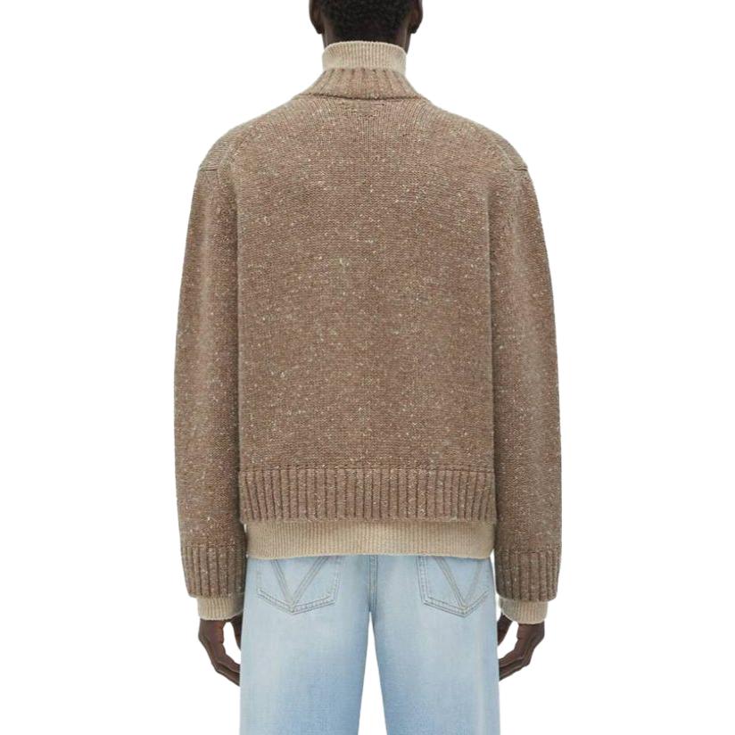 Shop Suéter Marrón de Manga Larga con Cuello en V Sólido Bottega Veneta FW23. 764484V3DQ01413