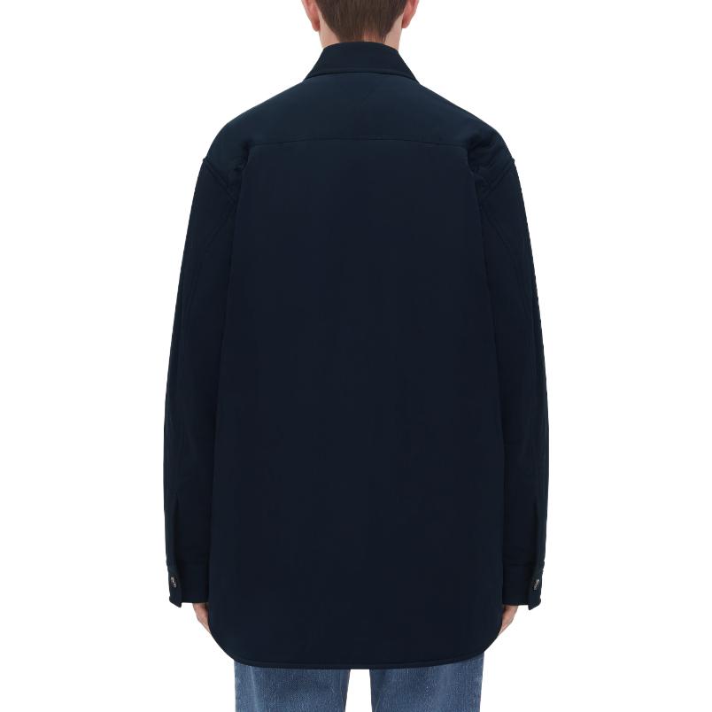 Shop 寶緹嘉 FW23 男士深藍色單排扣長袖外套。 778655VF4K04121