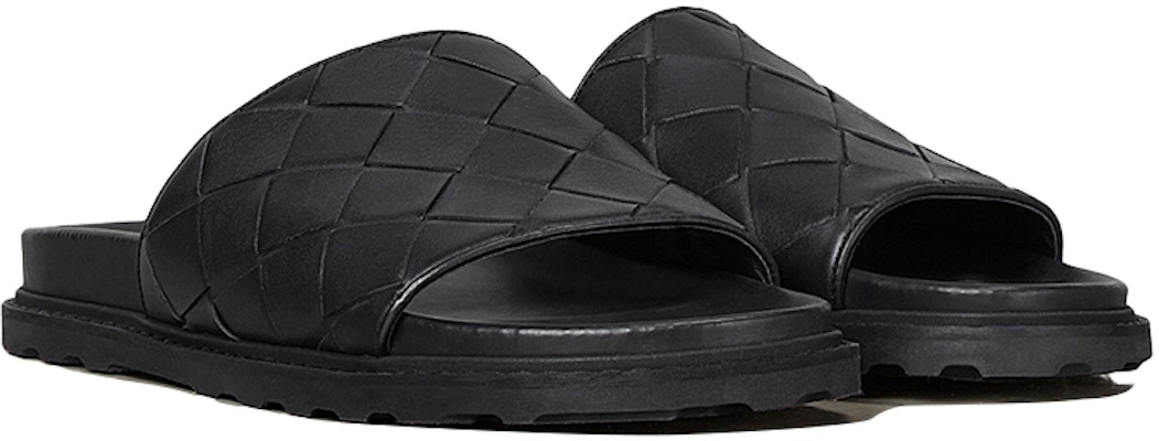 보테가 베네타 인트레치아토 가죽 슬라이드 (블랙) 578264VT0301000 Lookbook 보테가 베네타 인트레치아토 가죽 슬라이드 (블랙) 578264VT0301000
