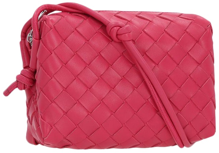 bottega-veneta-intrecciato-loop-shoulder-bag-dark-pink