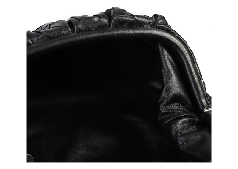 Lookbook Tas Kantong Bottega Veneta Intrecciato Hitam