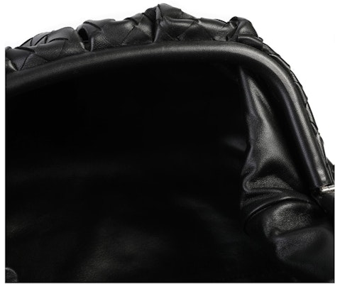 보테가 베네타 인트레치아토 파우치 백 블랙
Lookbook 보테가 베네타 인트레치아토 파우치 백 블랙