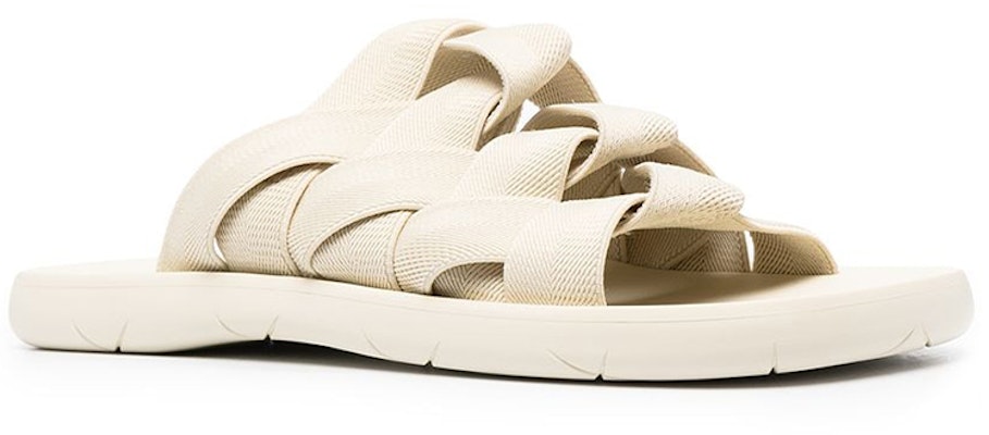 Bottega Veneta葆蝶家 Intrecciato 舒適百搭編織 拖鞋 男款 海鹽色 Lookbook Bottega Veneta葆蝶家 Intrecciato 舒適百搭編織 拖鞋 男款 海鹽色