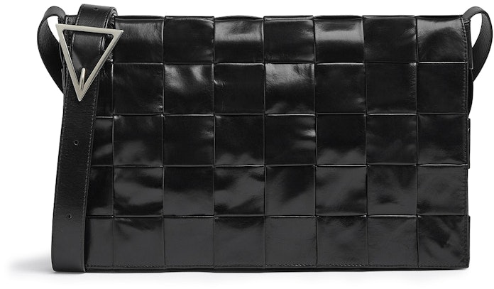 bottega-veneta-intreccio-cassette-maxi-black