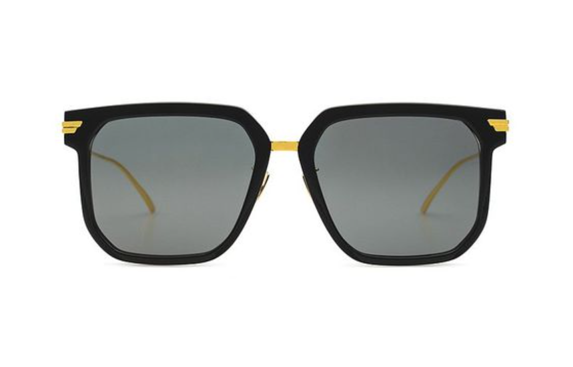 Shop ボッテガヴェネタ メンズ サングラス ブラック 彫刻ロゴ入りテンプルデザイン BV1083SA 001