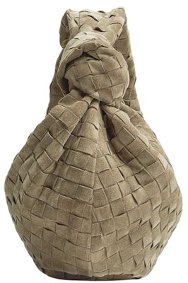 보테가 베네타 조디 미니 인트레치아토 토프
Order 보테가 베네타 조디 미니 인트레치아토 토프