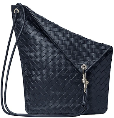 葆蝶家 Knot 中号 Intrecciato Space 水桶包 Buy 葆蝶家 Knot 中号 Intrecciato Space 水桶包