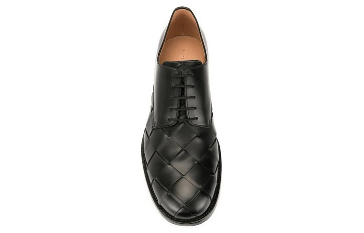 Shop Bottega Veneta Zapatos de Cuero con Cordones 'Moda Negra' 578272VBPB11000