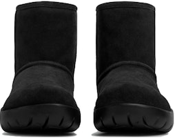 葆蝶家黑色舒适圆头皮革短靴 764499V1NY11000 Order 葆蝶家黑色舒适圆头皮革短靴 764499V1NY11000