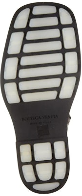Bottega Veneta But Kulit Hujung Bulat Chelsea 'Hitam' 771968V3JC01178 Details for Bottega Veneta But Kulit Hujung Bulat Chelsea 'Hitam' 771968V3JC01178