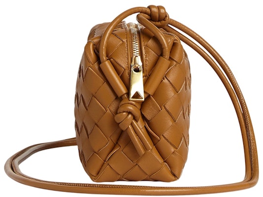 Bottega Veneta Loop Beg Kamera Mini Intrecciato Camel Order Bottega Veneta Loop Beg Kamera Mini Intrecciato Camel