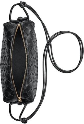 Bottega Veneta 小号黑色Loop Intrecciato相机包 Lookbook Bottega Veneta 小号黑色Loop Intrecciato相机包