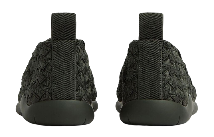 Shop Bottega Veneta Low 'Black Weave' Hitam Tenun 651306V0GV13223