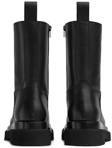 葆蝶家Lug靴子'黑色小牛皮' 716205VBS501000 Purchase 葆蝶家Lug靴子'黑色小牛皮' 716205VBS501000