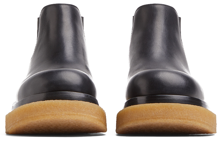 Shop Bottega Veneta Bota Lug Cropped 'Negro Gum' 668369VBS501000