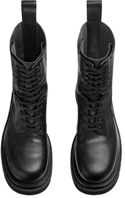 보테가 베네타 블랙 레더 레이스업 부츠 715516VBS501000 Lookbook 보테가 베네타 블랙 레더 레이스업 부츠 715516VBS501000