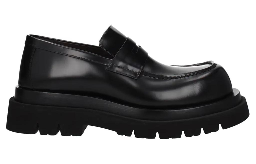 Bottega Veneta Lug Leather Slip-On Loafer 'Black' 圖 2