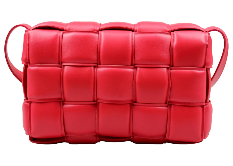 Order ボッテガ・ヴェネタ パデッドカセット チェリーレッド
