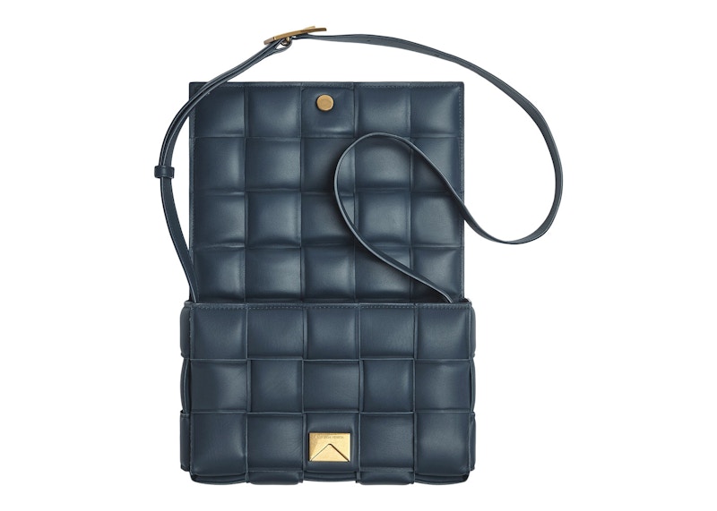 Order ボッテガ・ヴェネタ パデッドカセット (ディープブルー)
