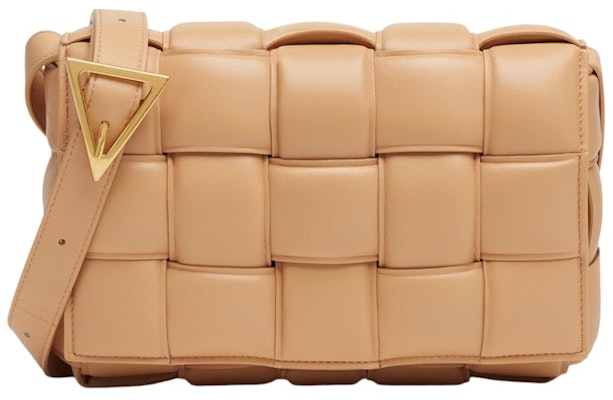 ボッテガ・ヴェネタ パデッドイントレッチョカセットクロスボディバッグ アーモンド Buy ボッテガ・ヴェネタ パデッドイントレッチョカセットクロスボディバッグ アーモンド