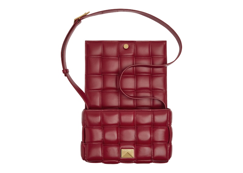 Order ボッテガヴェネタ パデッドイントレッチョ カセッテ クロスボディバッグ ダークレッド