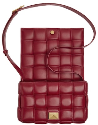 ボッテガヴェネタ パデッドイントレッチョ カセッテ クロスボディバッグ ダークレッド Order ボッテガヴェネタ パデッドイントレッチョ カセッテ クロスボディバッグ ダークレッド