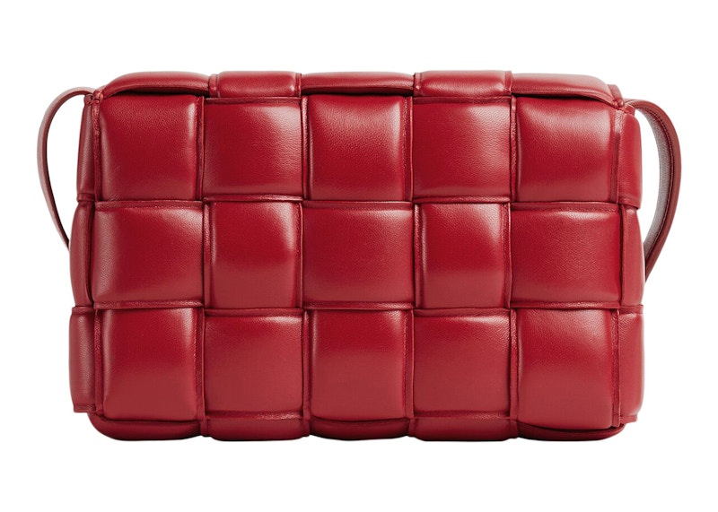 Lookbook Bottega Veneta Padded Intreccio Cassette Beg Silang Badan Epal Candy