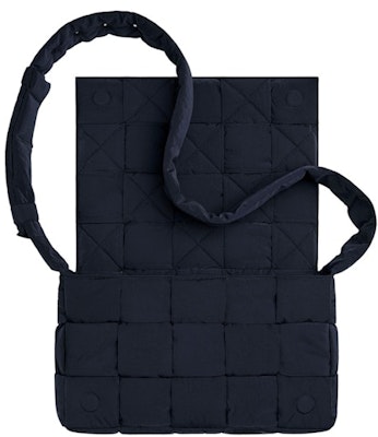 Bottega Veneta Beg Bahu Maxi Padded Tech Cassette Order Bottega Veneta Beg Bahu Maxi Padded Tech Cassette