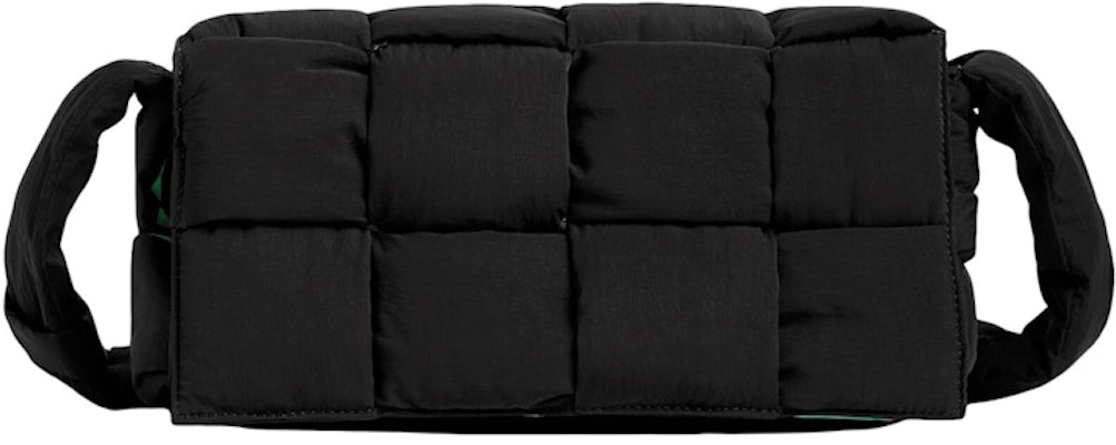 葆蝶家中号科技绗缝编织斜挎包黑色/鹦鹉绿色 Buy 葆蝶家中号科技绗缝编织斜挎包黑色/鹦鹉绿色