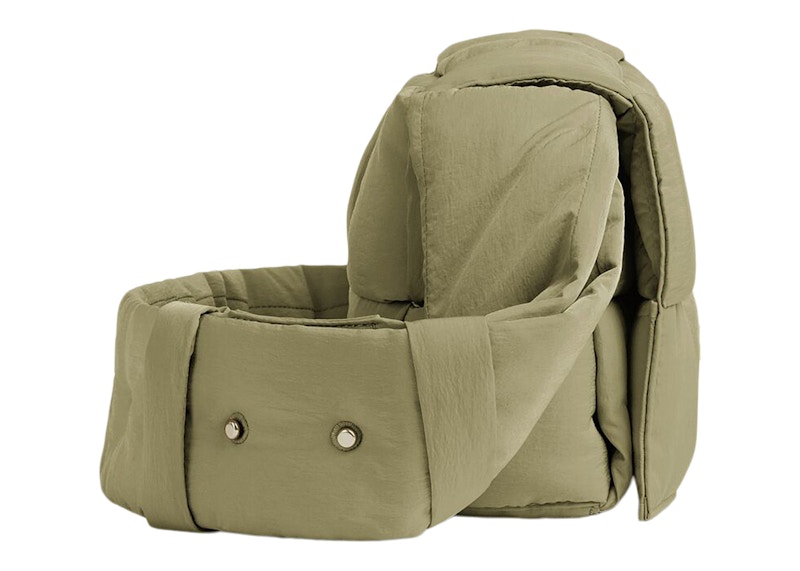 Order 葆蝶家软垫Tech卡塞特浅米色包包