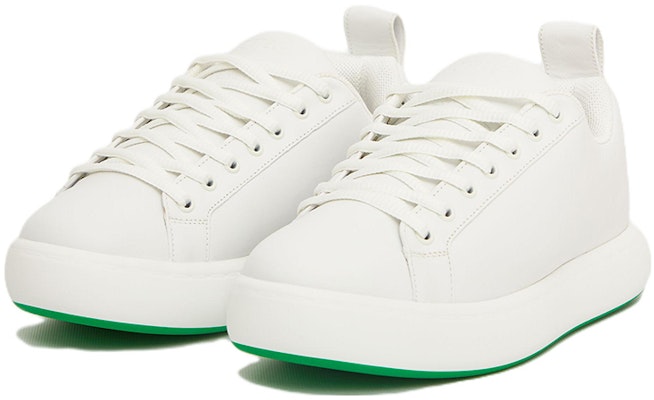 Bottega Veneta葆蝶家 PILLOW 牛皮 時尚板鞋 男款 白色 Lookbook Bottega Veneta葆蝶家 PILLOW 牛皮 時尚板鞋 男款 白色