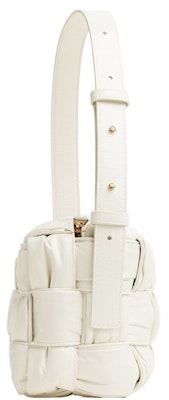 보테가 베네타 플리세 인트레치오 카세트 브릭 백 (화이트)
Order 보테가 베네타 플리세 인트레치오 카세트 브릭 백 (화이트)