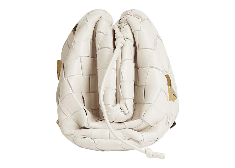 Order 葆蝶家 小号金属装饰粉笔色手拿包