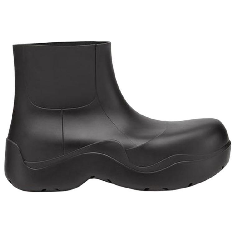 Lookbook 葆蝶家 Bottega Veneta Puddle 经典男款黑色橡胶短靴