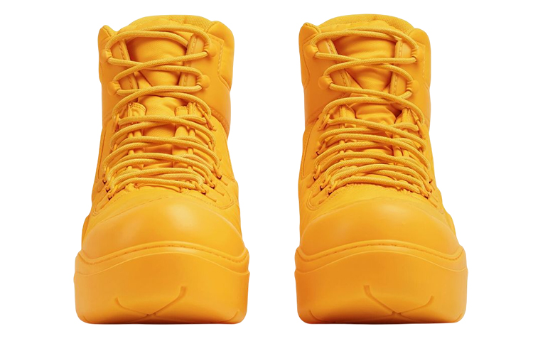 Lookbook ボッテガヴェネタ パドルボンバー「タンジェリン」 667064VBSD77593