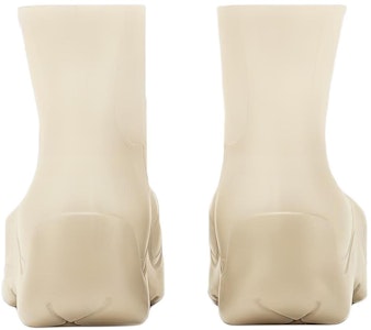 葆蝶家 白色 Puddle 靴 640043V00P09031 Purchase 葆蝶家 白色 Puddle 靴 640043V00P09031