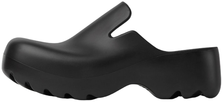 bottega-veneta-rubber-flash-clog-black-690102-v11-t01000