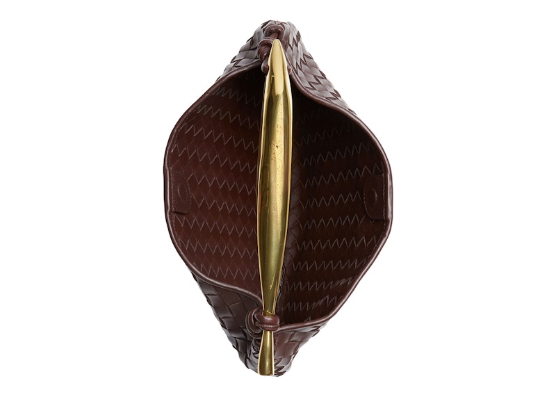 Lookbook Bottega Veneta Sardine Intrecciato Pegangan Kecil Coklat Pahit