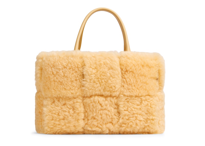 Buy Bottega Veneta Shearling Arco Tote Kecil Intrecciato Teddy