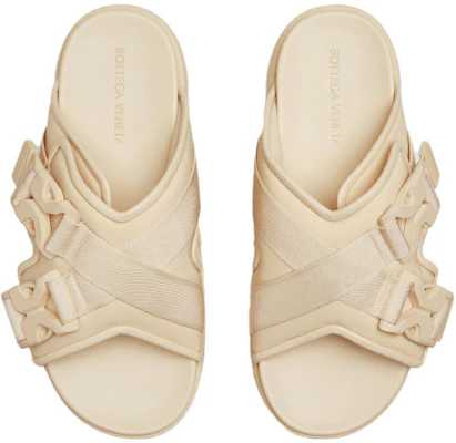 ボッテガ・ヴェネタ スライド「シーソルト」 754218V3C419031 Shop ボッテガ・ヴェネタ スライド「シーソルト」 754218V3C419031