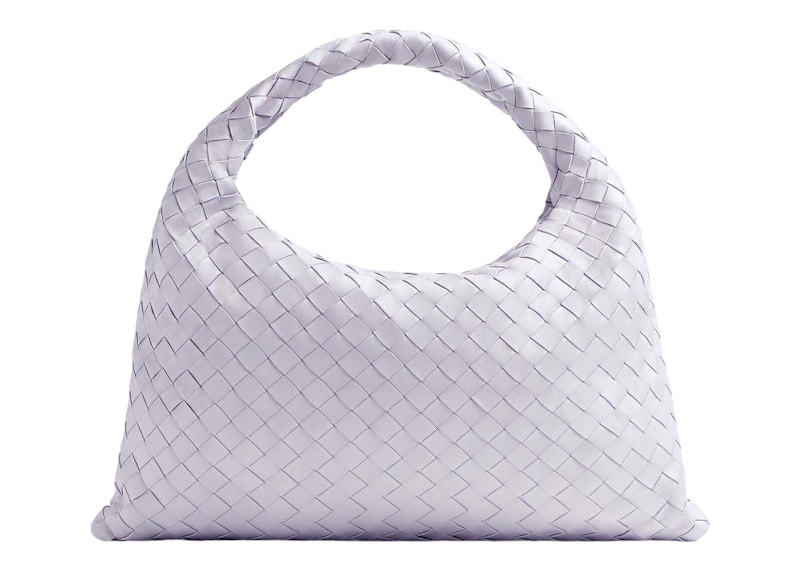 Lookbook Bottega Veneta 小號Hop牡蠣包