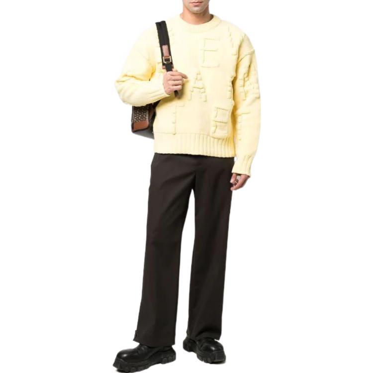 Lookbook Bottega Veneta SS22 Logo Knit Pullover Sweater Kuning Lelaki. 687975V1OX07700