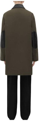 Bottega Veneta SS23 Green Colorblock Single-Breasted Trench Coat. 746386V0XK03312 Lookbook Bottega Veneta SS23 Green Colorblock Single-Breasted Trench Coat. 746386V0XK03312