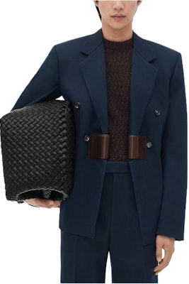 Bottega Veneta SS23 Solid Double-Breasted Pocket Blazer 711653VKIS04140 Buy Bottega Veneta SS23 Solid Double-Breasted Pocket Blazer 711653VKIS04140