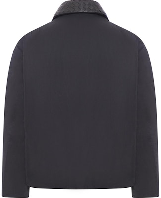 Bottega Veneta SS24 Gray Solid Zip-Up Casual Jacket with Collar. 809546VF4K01000 Lookbook Bottega Veneta SS24 Gray Solid Zip-Up Casual Jacket with Collar. 809546VF4K01000